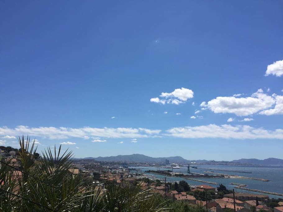 Superbe Terrasse Avec Vue Panoramique Sur La Mer Marseille Luaran gambar