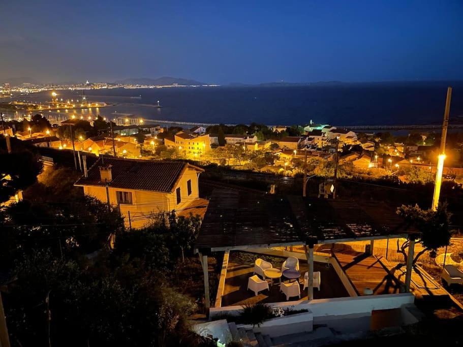 Superbe Terrasse Avec Vue Panoramique Sur La Mer Marseille Luaran gambar
