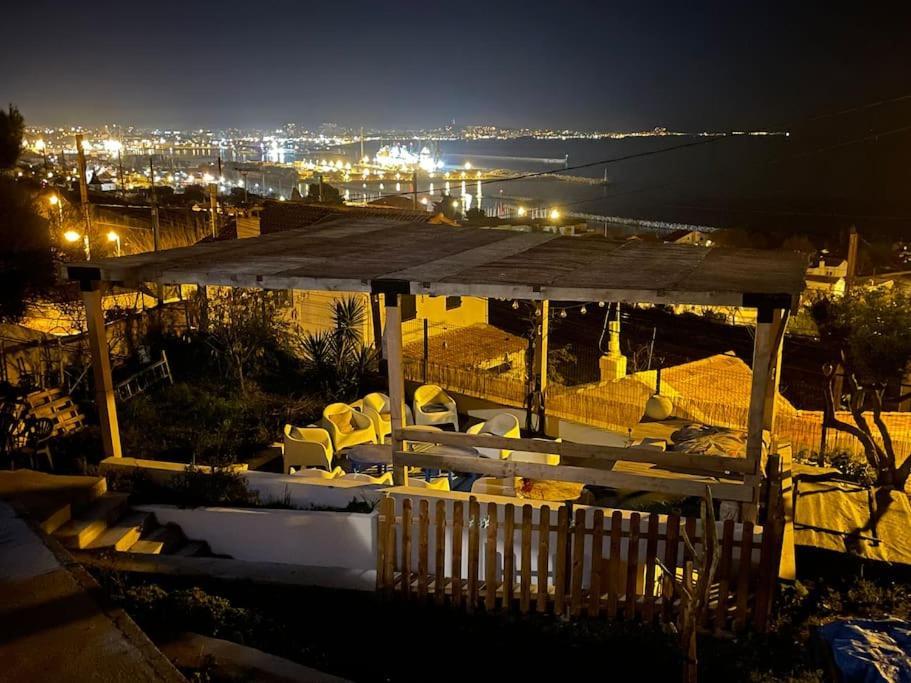 Superbe Terrasse Avec Vue Panoramique Sur La Mer Marseille Luaran gambar